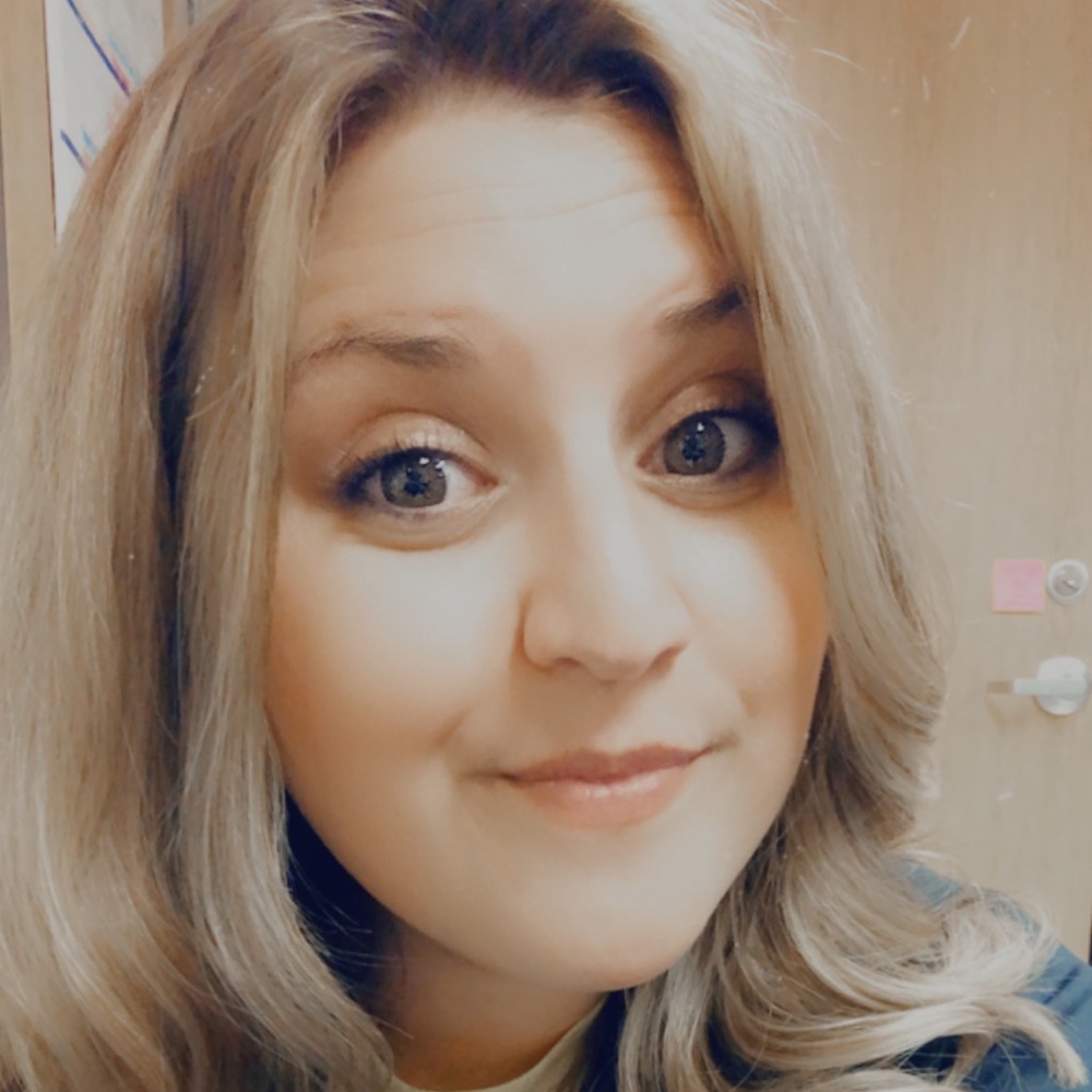 Meet your Posher, Jennifer